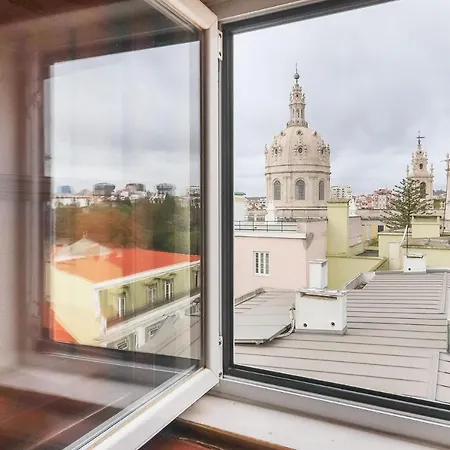 Estrela Panoramic Views By Homing Daire Lisboa